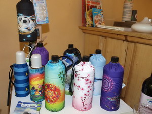 EMIL Flaschen Nahaufnahme